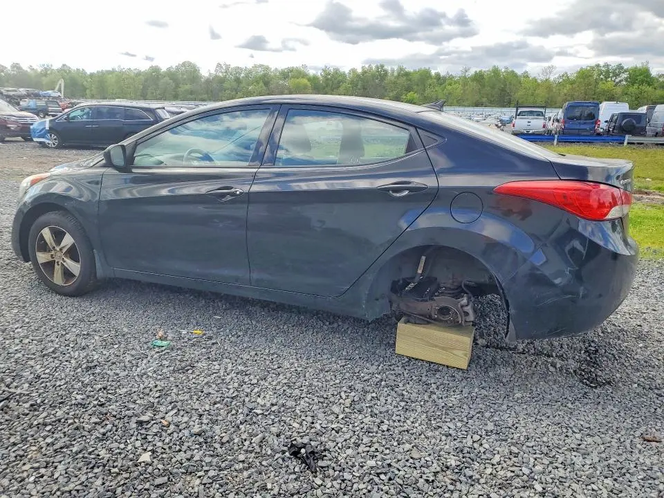 2013 HYUNDAI ELANTRA GLS  