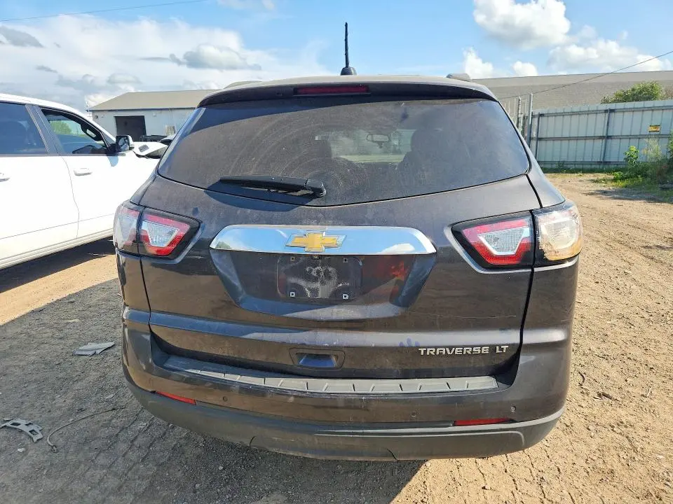 2016 CHEVROLET TRAVERSE LT  