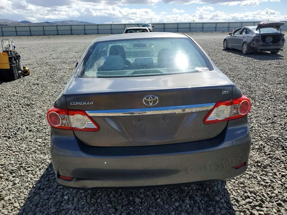 2011 TOYOTA COROLLA LE  