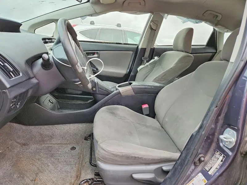 2013 TOYOTA PRIUS   