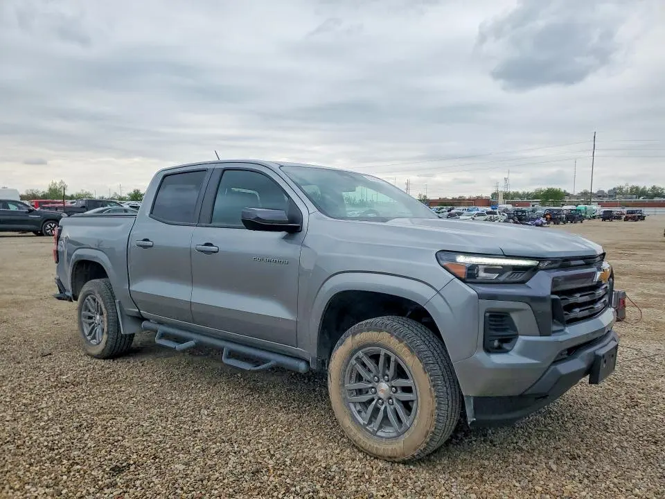 2024 CHEVROLET COLORADO LT  