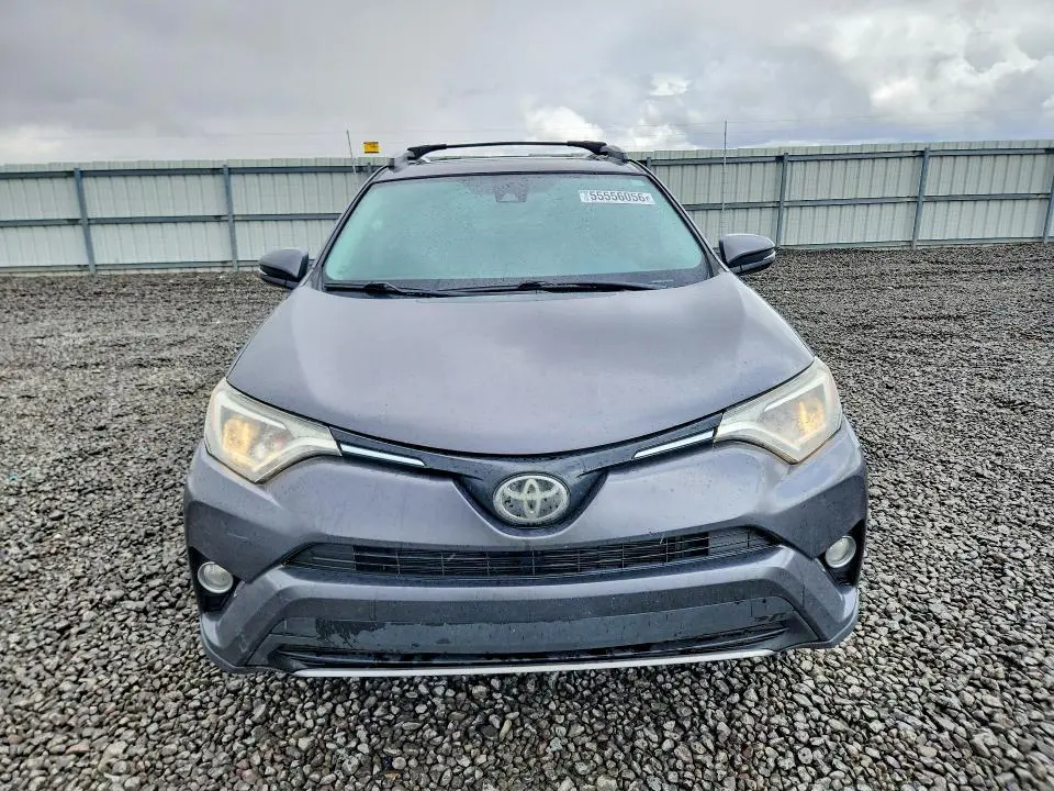 2017 TOYOTA RAV4 XLE  
