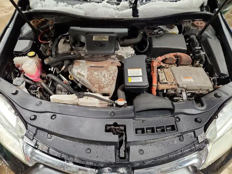 2016 TOYOTA CAMRY SE  