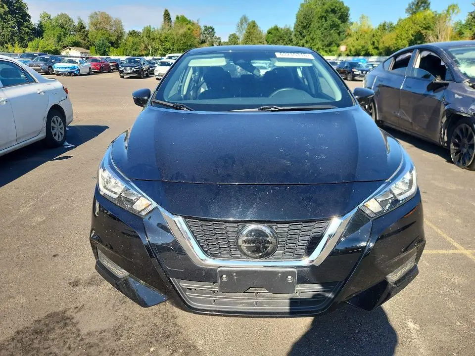 2021 NISSAN VERSA SV  