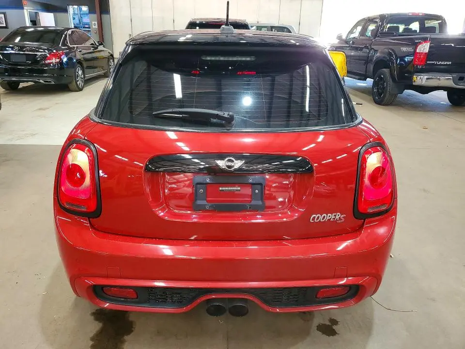 2017 MINI COOPER S  