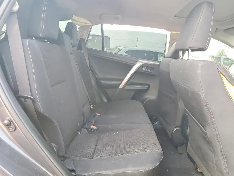 2017 TOYOTA RAV4 XLE  