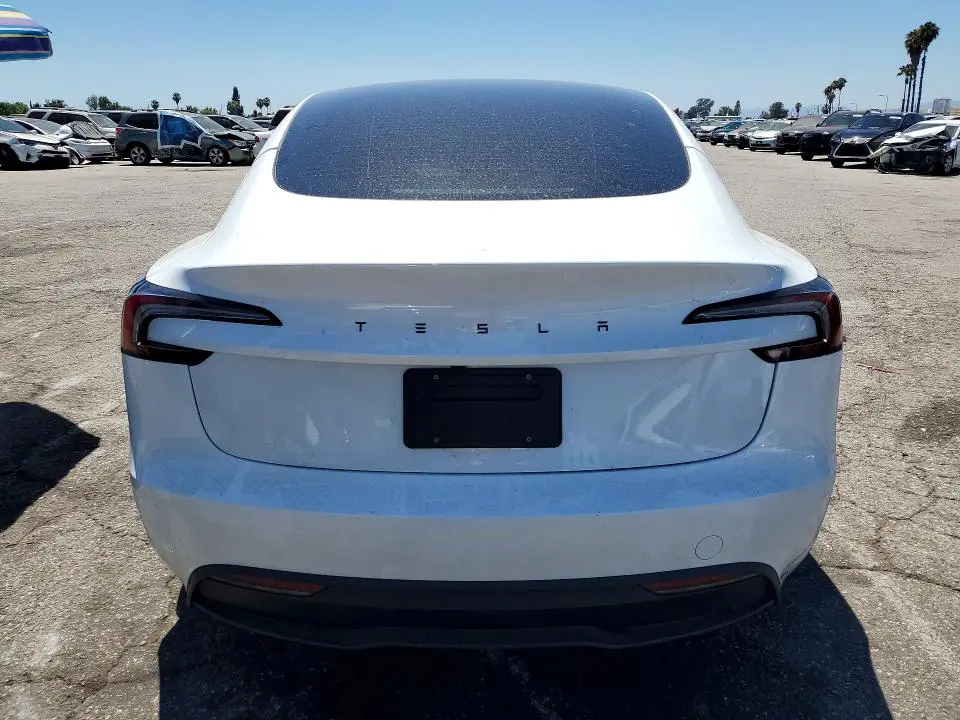 2026 TESLA MODEL 3   