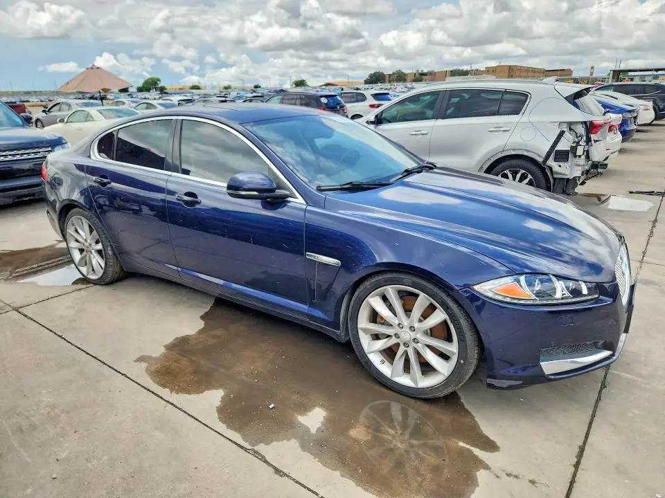 2015 JAGUAR XF 3.0 SPORT  
