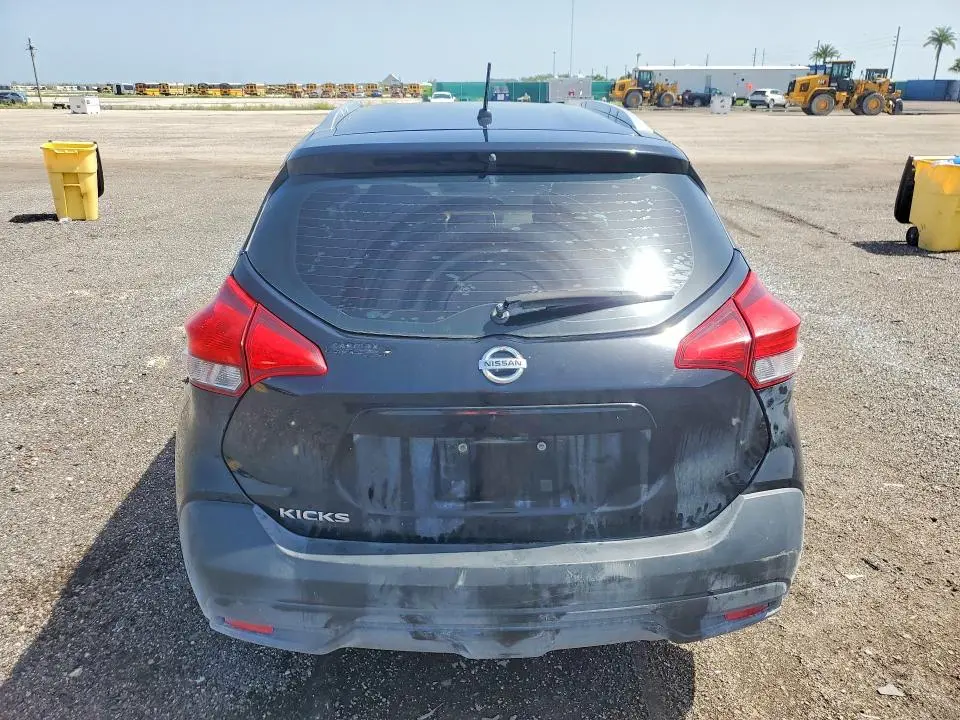 2019 NISSAN KICKS S  