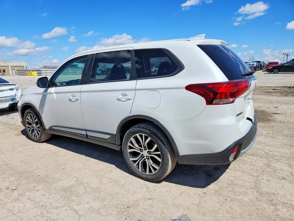 2018 MITSUBISHI OUTLANDER SE  
