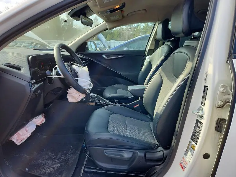 2024 KIA NIRO EX  
