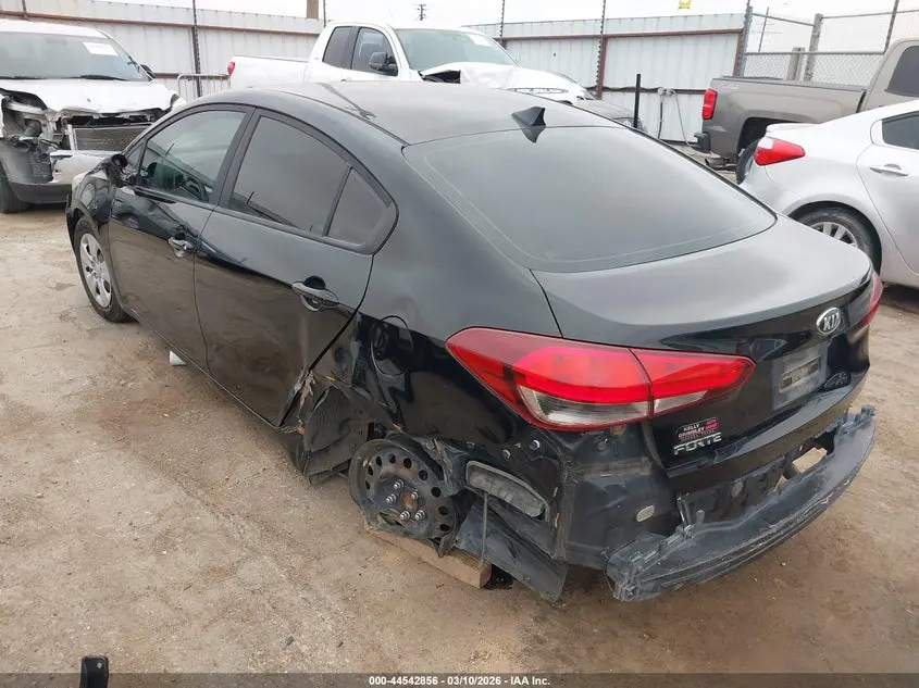 2017 KIA FORTE LX