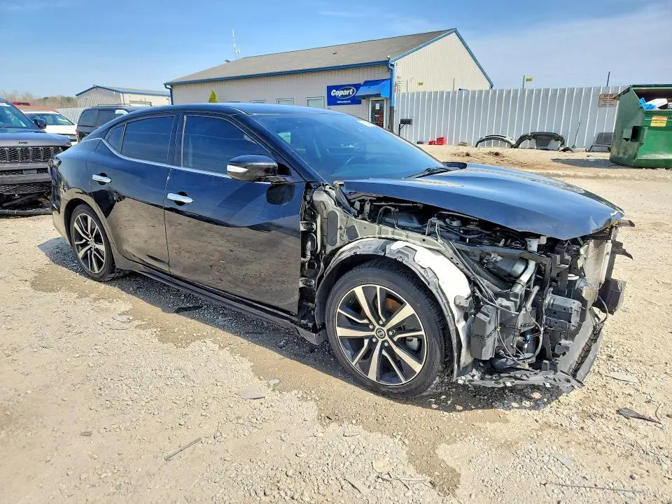 2021 NISSAN MAXIMA SV  