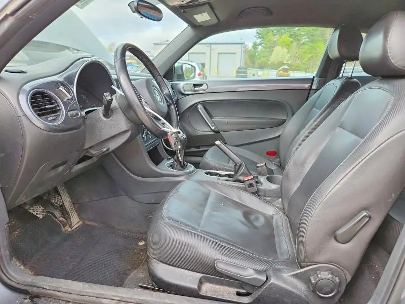 2012 VOLKSWAGEN BEETLE   