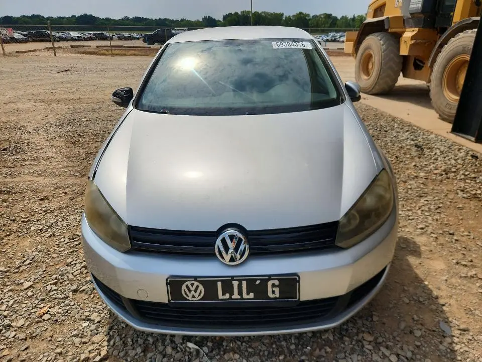 2010 VOLKSWAGEN GOLF   