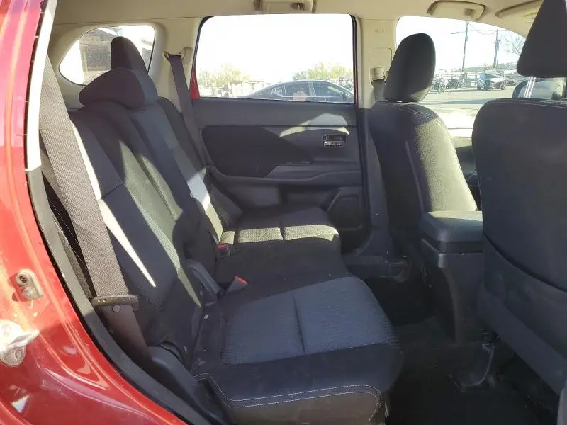 2017 MITSUBISHI OUTLANDER SE