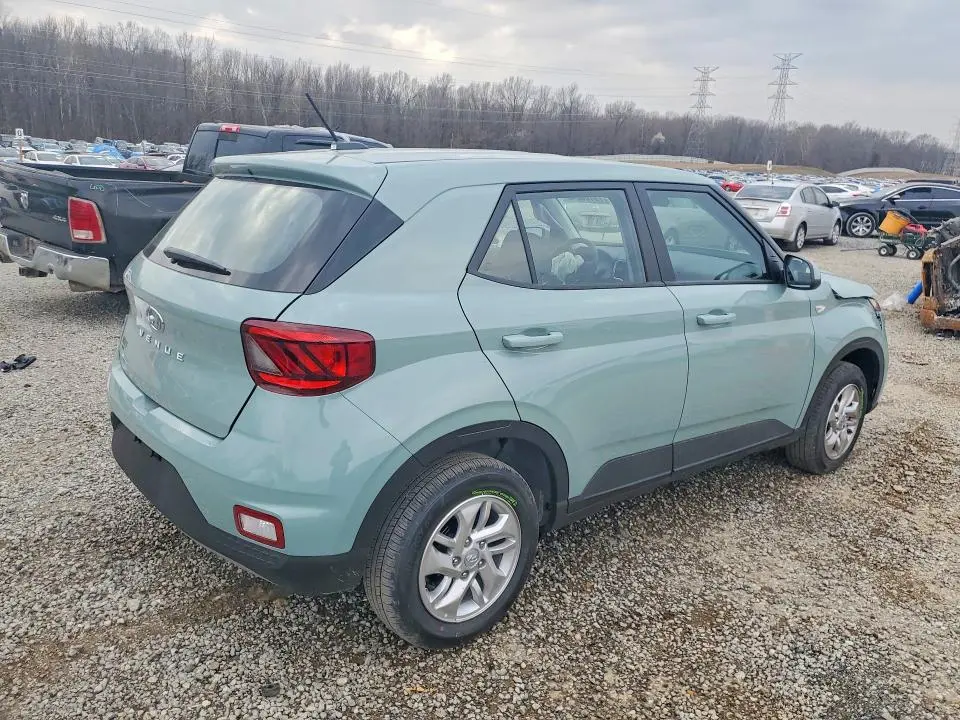 2026 HYUNDAI VENUE SE  
