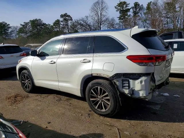 2018 TOYOTA HIGHLANDER SE  