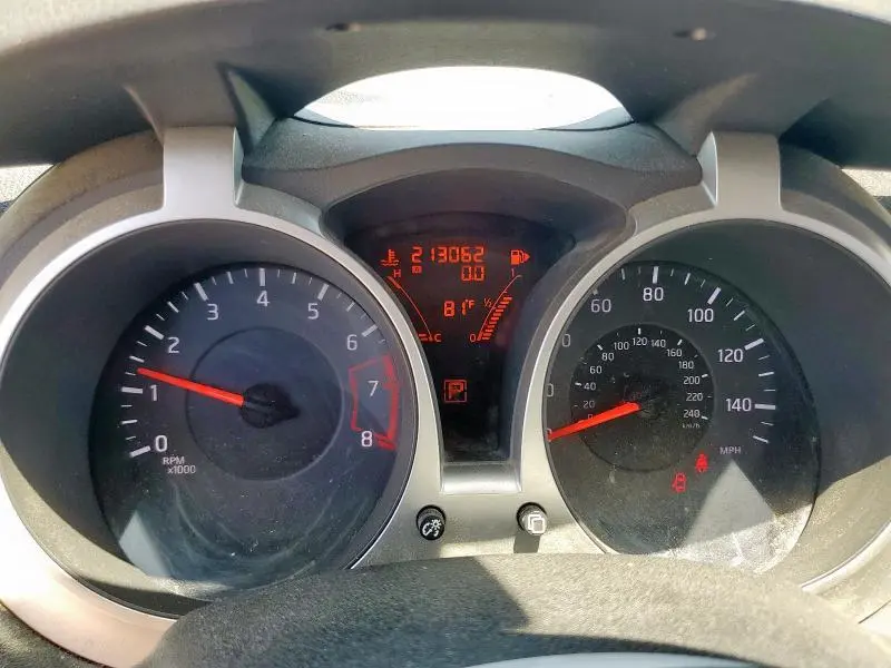 2013 NISSAN JUKE S  