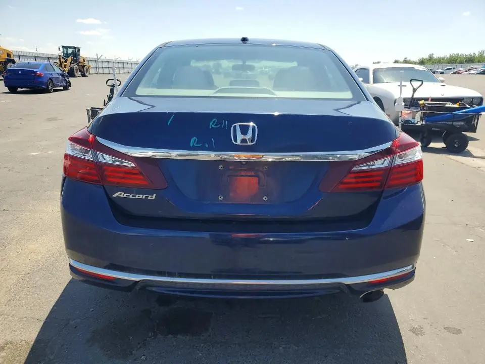 2017 HONDA ACCORD EX  