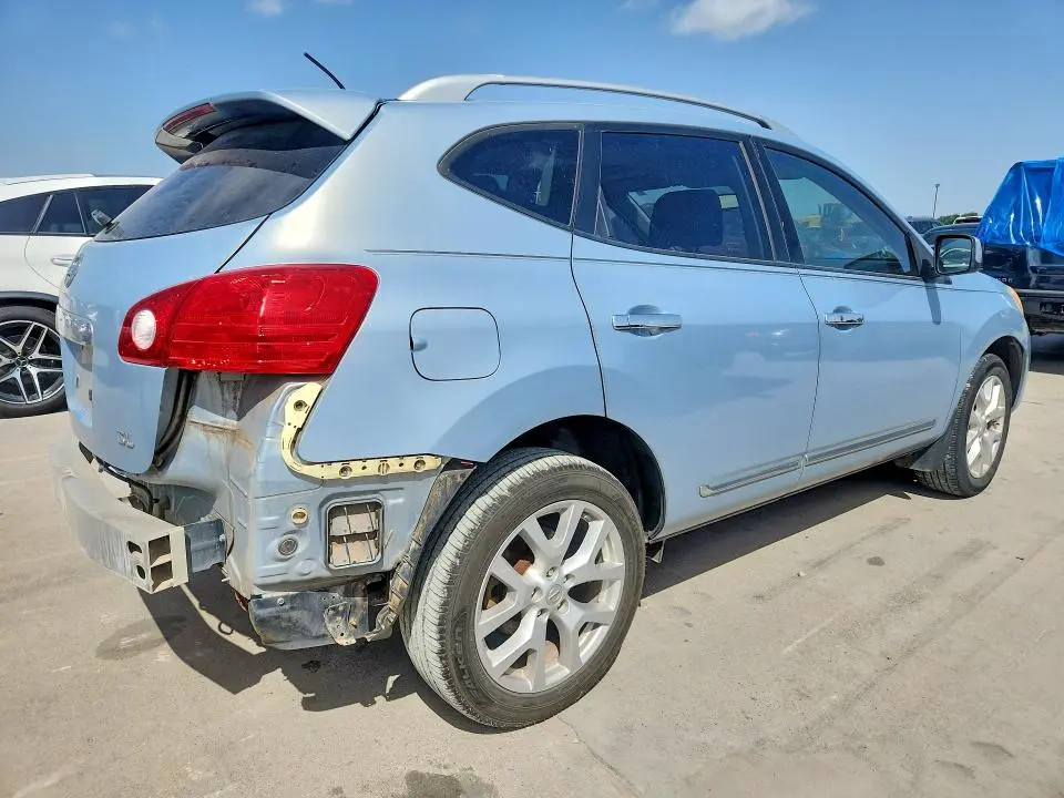 2011 NISSAN ROGUE S  
