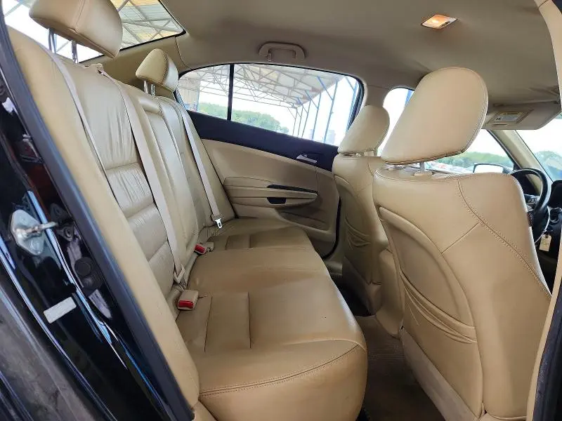 2011 HONDA ACCORD SE  