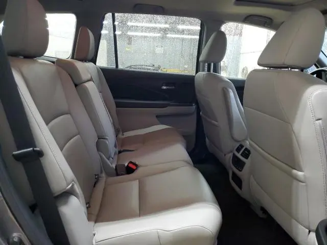 2016 HONDA PILOT EXLN  