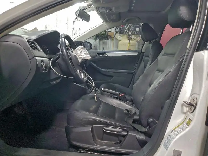 2012 VOLKSWAGEN JETTA SEL  