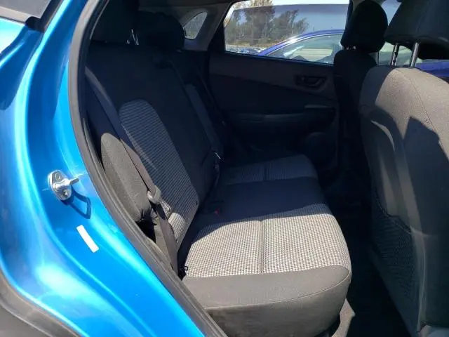 2019 HYUNDAI KONA SE  