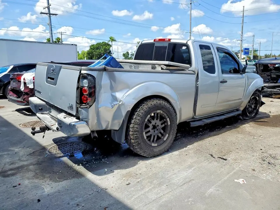 2010 NISSAN FRONTIER XE  