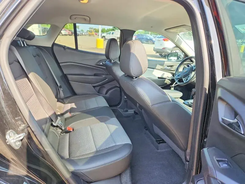 2025 CHEVROLET TRAX 1LT  