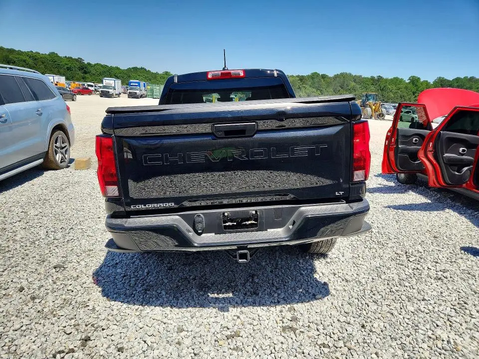 2024 CHEVROLET COLORADO LT  
