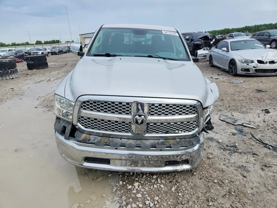 2013 RAM 1500 SLT  