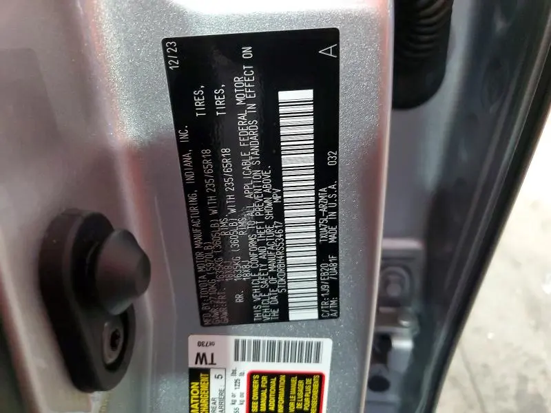 2024 TOYOTA HIGHLANDER XLE  