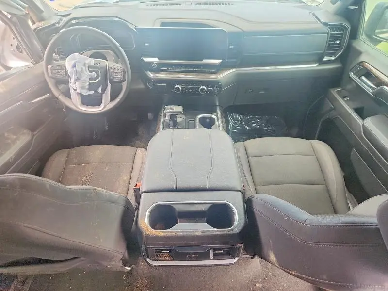 2024 GMC SIERRA SLT  