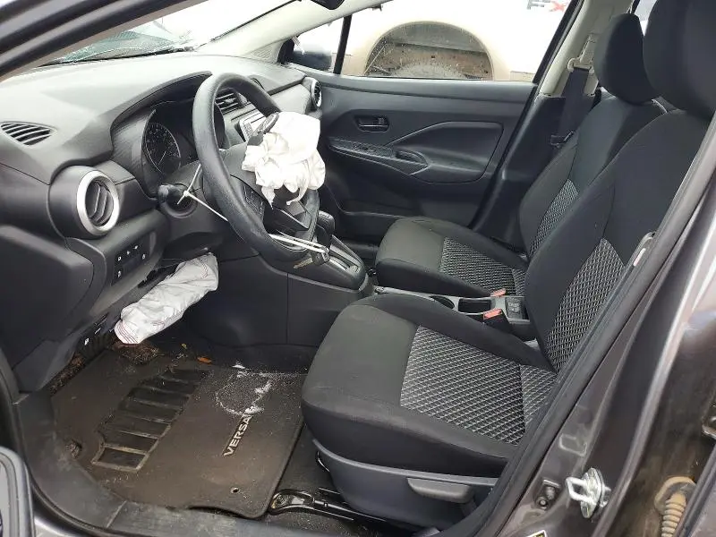 2024 NISSAN VERSA S  