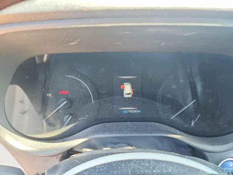 2022 TOYOTA SIENNA LE  