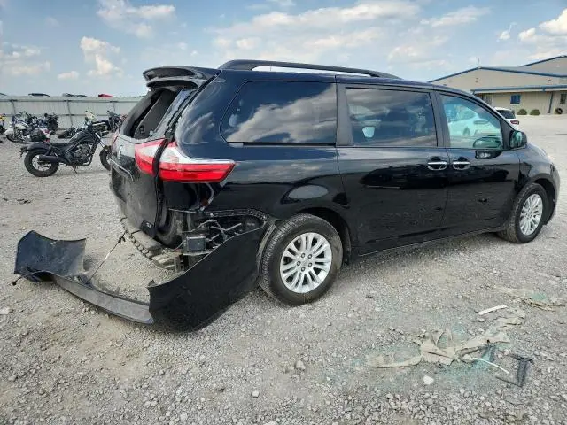 2015 TOYOTA SIENNA XLE  