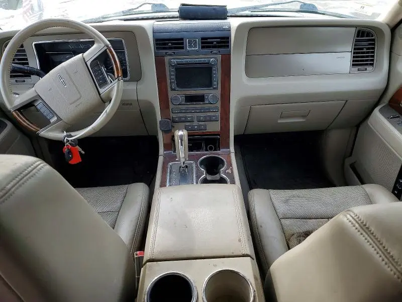 2013 LINCOLN NAVIGATOR   