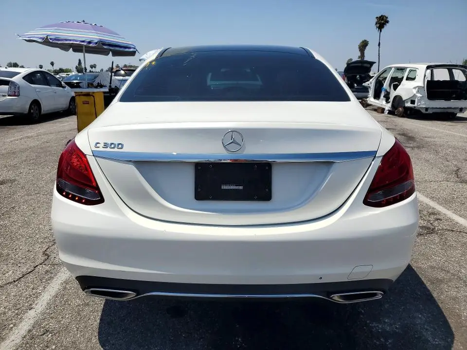2015 MERCEDES-BENZ C 300  