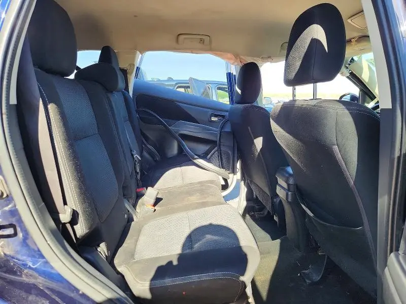 2017 MITSUBISHI OUTLANDER ES  