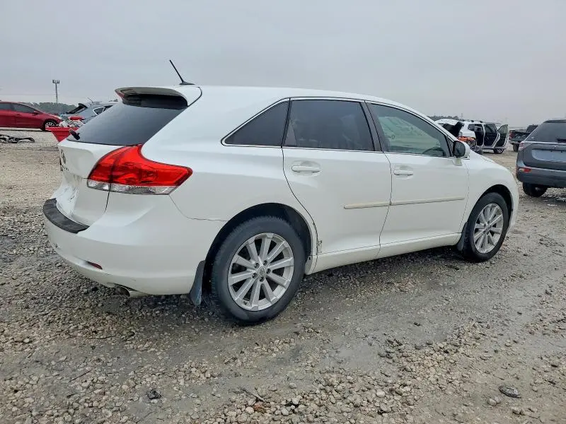 2010 TOYOTA VENZA   