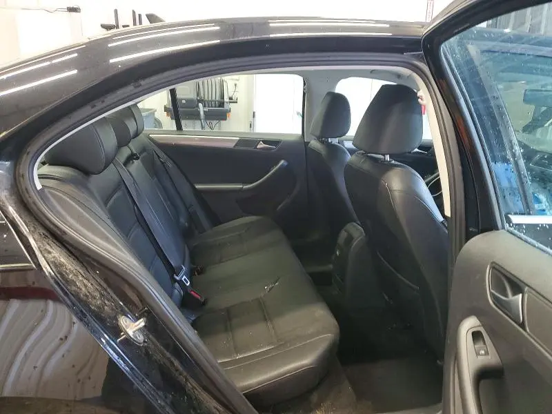 2017 VOLKSWAGEN JETTA SE  
