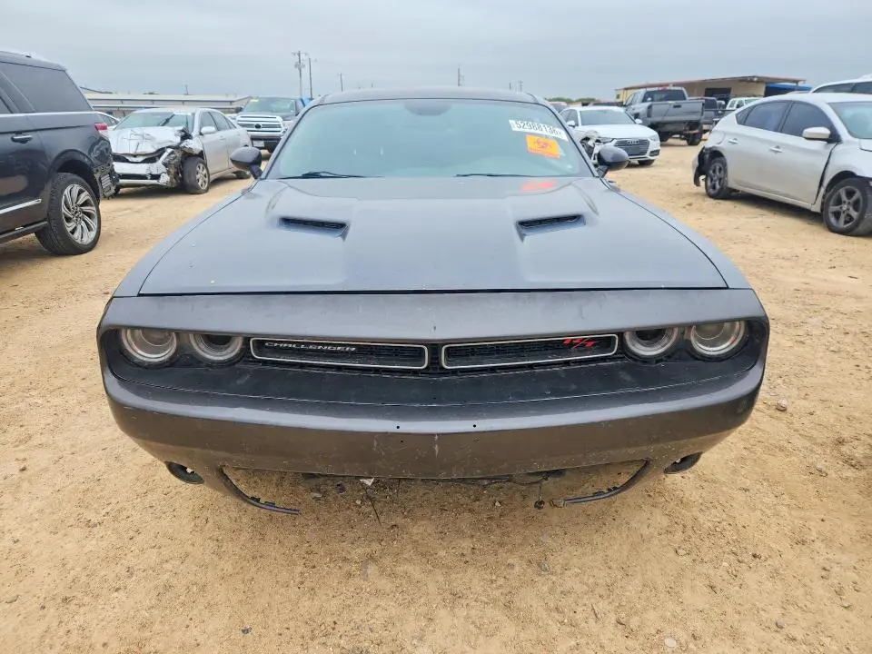 2015 DODGE CHALLENGER SXT  