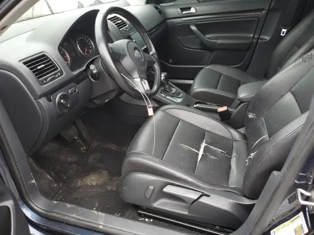 2010 VOLKSWAGEN JETTA SE  