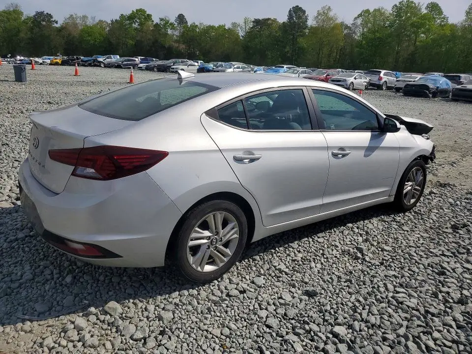 2019 HYUNDAI ELANTRA SEL  