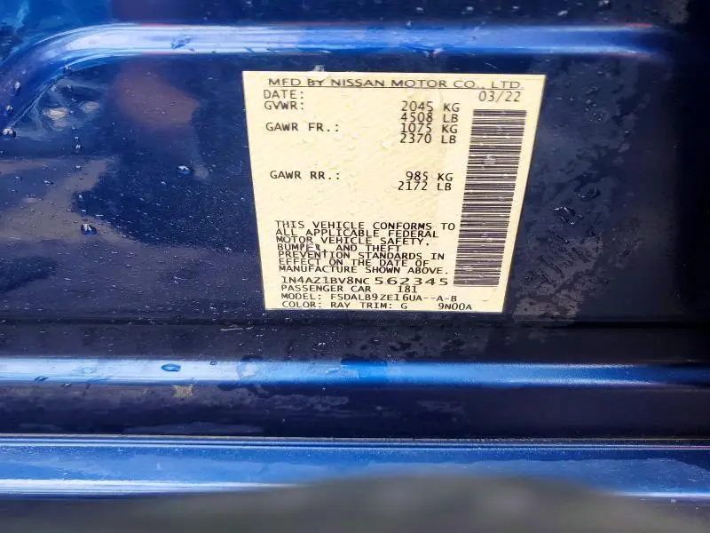2022 NISSAN LEAF S  
