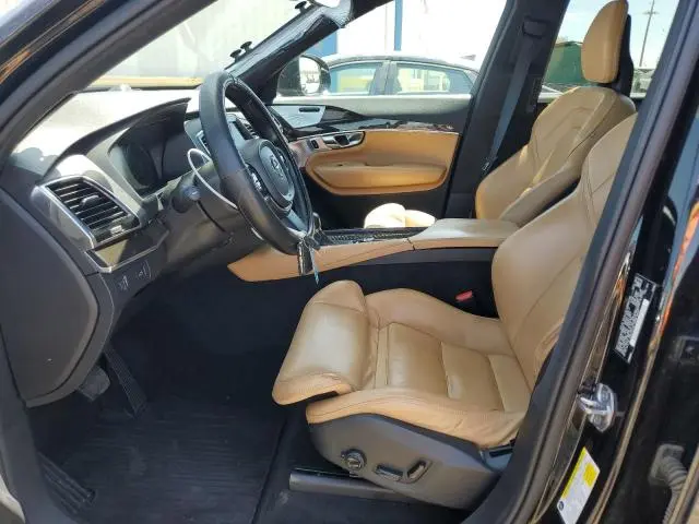 2017 VOLVO XC90 T6  