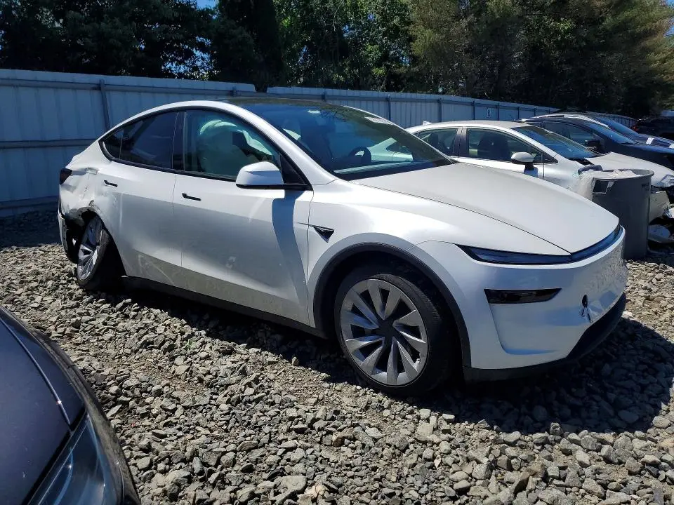 2026 TESLA MODEL Y   
