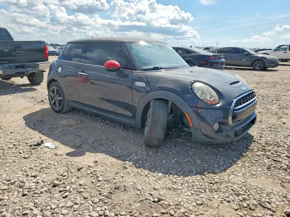2015 MINI COOPER S  
